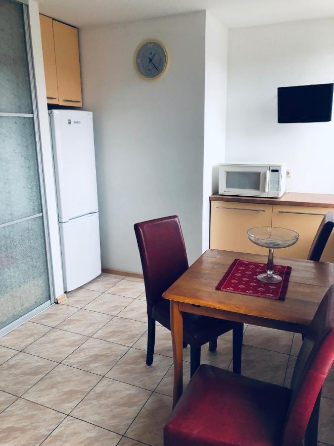 Apartamentai Klaipedos Senamiestyje Klaipėda Exteriör bild